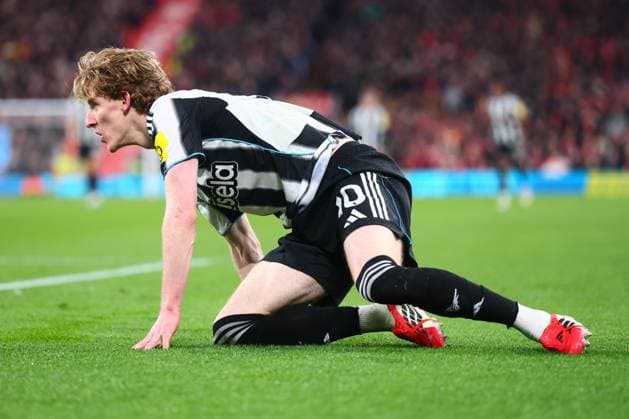 Anthony Gordon of Newcastle United looks dejected during the game Liverpool v Newcastle United, Premier League, Football, Anfield, Liverpool, UK - 31 Jan 2026Liverpool Anfield United Kingdom EDITORIAL USE ONLY No use with unauthorised audio, video, data, fixture lists, club league logos or live services. Online in-match use limited to 120 images, no video emulation. No use in betting, games or single club league player publications. Copyright: xPaulxCurrie Shutterstockx 16496754bp