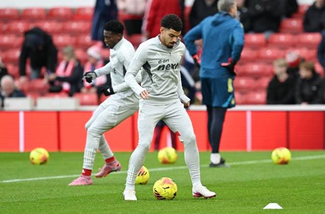 Morgan Gibbs-White of Nottingham Forest warms up Nottingham Forest v Crystal Palace, Premier League, Football, City Ground, Nottingham, UK - 01 Feb 2026Nottingham City Ground United Kingdom EDITORIAL USE ONLY No use with unauthorised audio, video, data, fixture lists, club league logos or live services. Online in-match use limited to 120 images, no video emulation. No use in betting, games or single club league player publications. Copyright: xAnnaxGowthorpe Shutterstockx 16496863l