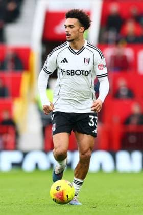 Antonee Robinson of Fulham Manchester United, ManU v Fulham, Premier League, Football, Old Trafford, Manchester, UK - 01 Feb 2026Manchester Old Trafford United Kingdom EDITORIAL USE ONLY No use with unauthorised audio, video, data, fixture lists, club league logos or live services. Online in-match use limited to 120 images, no video emulation. No use in betting, games or single club league player publications. Copyright: xPaulxCurrie Shutterstockx 16496861dt