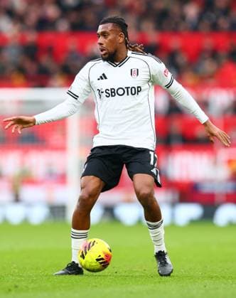 Alex Iwobi of Fulham Manchester United, ManU v Fulham, Premier League, Football, Old Trafford, Manchester, UK - 01 Feb 2026Manchester Old Trafford United Kingdom EDITORIAL USE ONLY No use with unauthorised audio, video, data, fixture lists, club league logos or live services. Online in-match use limited to 120 images, no video emulation. No use in betting, games or single club league player publications. Copyright: xPaulxCurrie Shutterstockx 16496861dw