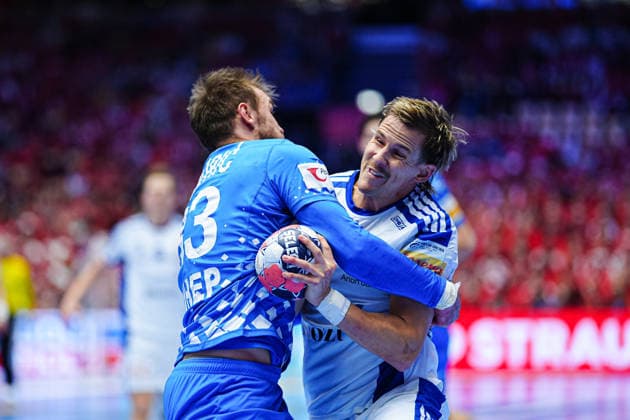 Luka Cindric (Kroatien, 33), Bjarki Mar Elisson (Island, 08) DEN, Island vs. Kroatien, Handball, EHF Europameisterschaft 2026, Spiel um Platz 3, 01.02.2026 DEN, Island vs. Kroatien, Handball, EHF Europameisterschaft 2026, Spiel um Platz 3, 01.02.2026 Herning Copyright: xEibner-Pressefoto MarcelxvonxFehrnx EP_MFN
