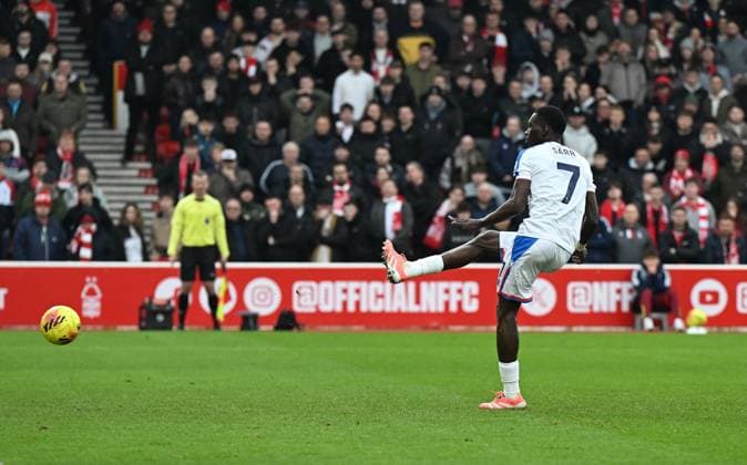 Ismaïla Sarr of Crystal Palace scores the team s first goal from a penalty Nottingham Forest v Crystal Palace, Premier League, Football, City Ground, Nottingham, UK - 01 Feb 2026Nottingham City Ground United Kingdom EDITORIAL USE ONLY No use with unauthorised audio, video, data, fixture lists, club league logos or live services. Online in-match use limited to 120 images, no video emulation. No use in betting, games or single club league player publications. Copyright: xAnnaxGowthorpe Shutterstockx 16496863ac