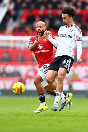 Bryan Mbeumo of Manchester United, ManU and Antonee Robinson of Fulham Manchester United v Fulham, Premier League, Football, Old Trafford, Manchester, UK - 01 Feb 2026Manchester Old Trafford United Kingdom EDITORIAL USE ONLY No use with unauthorised audio, video, data, fixture lists, club league logos or live services. Online in-match use limited to 120 images, no video emulation. No use in betting, games or single club league player publications. Copyright: xPaulxCurrie Shutterstockx 16496861dz