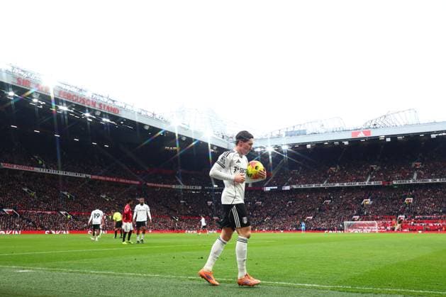 Harry Wilson of Fulham Manchester United, ManU v Fulham, Premier League, Football, Old Trafford, Manchester, UK - 01 Feb 2026Manchester Old Trafford United Kingdom EDITORIAL USE ONLY No use with unauthorised audio, video, data, fixture lists, club league logos or live services. Online in-match use limited to 120 images, no video emulation. No use in betting, games or single club league player publications. Copyright: xPaulxCurrie Shutterstockx 16496861ee
