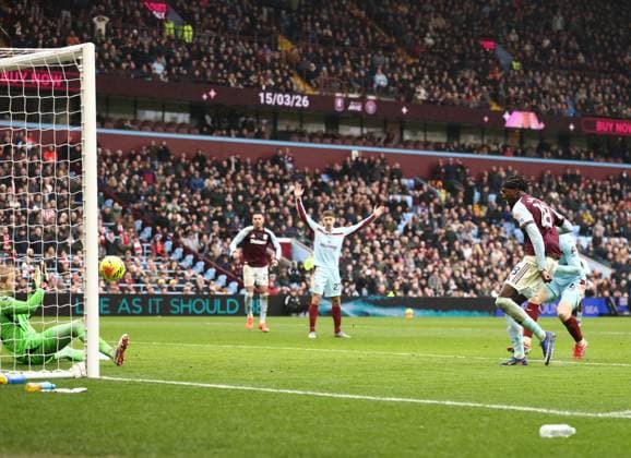 Tammy Abraham of Aston Villa scores a goal, celebrates and reacts as it is ruled off. Aston Villa v Brentford, Premier League, Football, Villa Park, Birmingham, UK - 01 Feb 2026Birmingham Villa Park United Kingdom EDITORIAL USE ONLY No use with unauthorised audio, video, data, fixture lists, club league logos or live services. Online in-match use limited to 120 images, no video emulation. No use in betting, games or single club league player publications. Copyright: xRyanxBrowne Shutterstockx 16496858bh