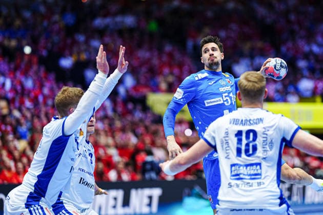 Wurf Tor Ivan Martinovic (Kroatien, 51) DEN, Island vs. Kroatien, Handball, EHF Europameisterschaft 2026, Spiel um Platz 3, 01.02.2026 DEN, Island vs. Kroatien, Handball, EHF Europameisterschaft 2026, Spiel um Platz 3, 01.02.2026 Herning Copyright: xEibner-Pressefoto MarcelxvonxFehrnx EP_MFN