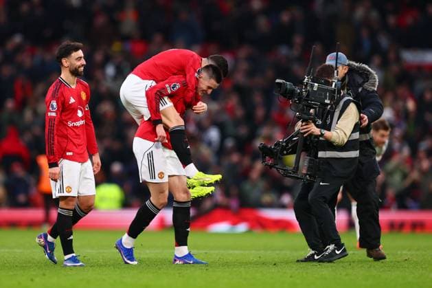 Benjamin Sesko of Manchester United, ManU at the end of the match Manchester United v Fulham, Premier League, Football, Old Trafford, Manchester, UK - 01 Feb 2026Manchester Old Trafford United Kingdom EDITORIAL USE ONLY No use with unauthorised audio, video, data, fixture lists, club league logos or live services. Online in-match use limited to 120 images, no video emulation. No use in betting, games or single club league player publications. Copyright: xPaulxCurrie Shutterstockx 16496861hz