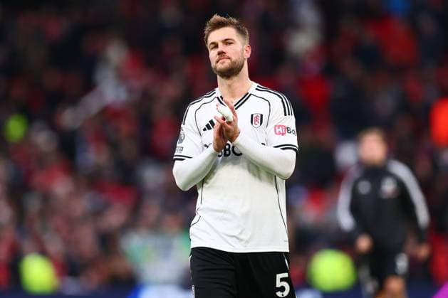 Joachim Andersen of Fulham at the end of the match Manchester United, ManU v Fulham, Premier League, Football, Old Trafford, Manchester, UK - 01 Feb 2026Manchester Old Trafford United Kingdom EDITORIAL USE ONLY No use with unauthorised audio, video, data, fixture lists, club league logos or live services. Online in-match use limited to 120 images, no video emulation. No use in betting, games or single club league player publications. Copyright: xPaulxCurrie Shutterstockx 16496861ip