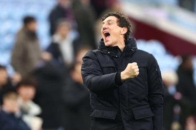 Keith Andrews Manager of Brentford celebrates at full time. Aston Villa v Brentford, Premier League, Football, Villa Park, Birmingham, UK - 01 Feb 2026Birmingham Villa Park United Kingdom EDITORIAL USE ONLY No use with unauthorised audio, video, data, fixture lists, club league logos or live services. Online in-match use limited to 120 images, no video emulation. No use in betting, games or single club league player publications. Copyright: xRyanxBrowne Shutterstockx 16496858cr