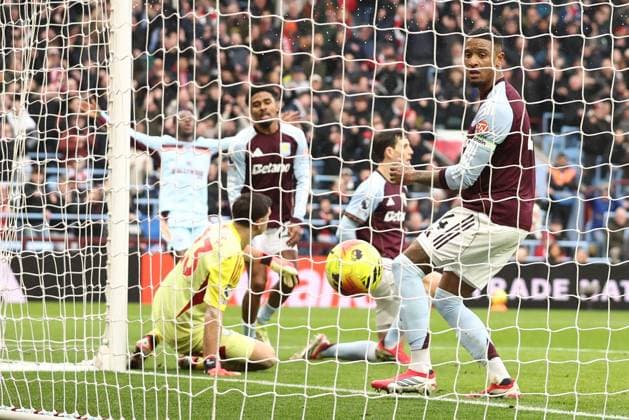 Dango Ouattara of Brentford scores a goal 0-1 Aston Villa v Brentford, Premier League, Football, Villa Park, Birmingham, UK - 01 Feb 2026Birmingham Villa Park United Kingdom EDITORIAL USE ONLY No use with unauthorised audio, video, data, fixture lists, club league logos or live services. Online in-match use limited to 120 images, no video emulation. No use in betting, games or single club league player publications. Copyright: xRyanxBrowne Shutterstockx 16496858cs