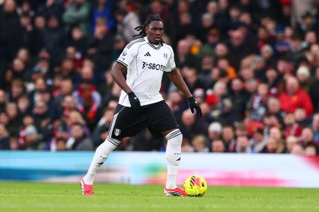 Calvin Bassey of Fulham Manchester United, ManU v Fulham, Premier League, Football, Old Trafford, Manchester, UK - 01 Feb 2026Manchester Old Trafford United Kingdom EDITORIAL USE ONLY No use with unauthorised audio, video, data, fixture lists, club league logos or live services. Online in-match use limited to 120 images, no video emulation. No use in betting, games or single club league player publications. Copyright: xPaulxCurrie Shutterstockx 16496861ji