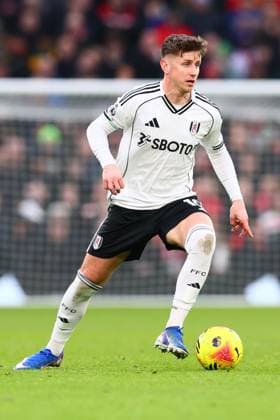 Tom Cairney of Fulham Manchester United, ManU v Fulham, Premier League, Football, Old Trafford, Manchester, UK - 01 Feb 2026Manchester Old Trafford United Kingdom EDITORIAL USE ONLY No use with unauthorised audio, video, data, fixture lists, club league logos or live services. Online in-match use limited to 120 images, no video emulation. No use in betting, games or single club league player publications. Copyright: xPaulxCurrie Shutterstockx 16496861jk