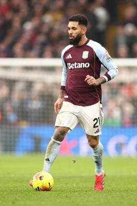 Douglas Luiz of Aston Villa Aston Villa v Brentford, Premier League, Football, Villa Park, Birmingham, UK - 01 Feb 2026Birmingham Villa Park United Kingdom EDITORIAL USE ONLY No use with unauthorised audio, video, data, fixture lists, club league logos or live services. Online in-match use limited to 120 images, no video emulation. No use in betting, games or single club league player publications. Copyright: xRyanxBrowne Shutterstockx 16496858cy
