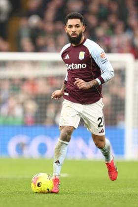 Douglas Luiz of Aston Villa Aston Villa v Brentford, Premier League, Football, Villa Park, Birmingham, UK - 01 Feb 2026Birmingham Villa Park United Kingdom EDITORIAL USE ONLY No use with unauthorised audio, video, data, fixture lists, club league logos or live services. Online in-match use limited to 120 images, no video emulation. No use in betting, games or single club league player publications. Copyright: xRyanxBrowne Shutterstockx 16496858cz