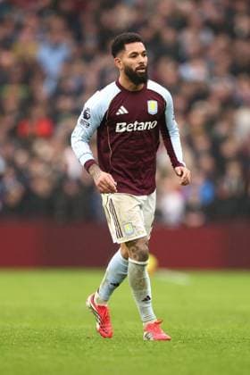 Douglas Luiz of Aston Villa Aston Villa v Brentford, Premier League, Football, Villa Park, Birmingham, UK - 01 Feb 2026Birmingham Villa Park United Kingdom EDITORIAL USE ONLY No use with unauthorised audio, video, data, fixture lists, club league logos or live services. Online in-match use limited to 120 images, no video emulation. No use in betting, games or single club league player publications. Copyright: xRyanxBrowne Shutterstockx 16496858df