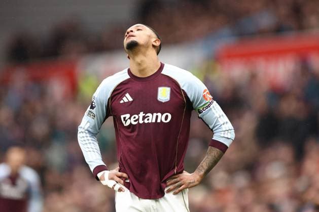 Ezri Konsa of Aston Villa Aston Villa v Brentford, Premier League, Football, Villa Park, Birmingham, UK - 01 Feb 2026Birmingham Villa Park United Kingdom EDITORIAL USE ONLY No use with unauthorised audio, video, data, fixture lists, club league logos or live services. Online in-match use limited to 120 images, no video emulation. No use in betting, games or single club league player publications. Copyright: xRyanxBrowne Shutterstockx 16496858dm