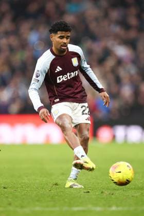 Ian Maatsen of Aston Villa Aston Villa v Brentford, Premier League, Football, Villa Park, Birmingham, UK - 01 Feb 2026Birmingham Villa Park United Kingdom EDITORIAL USE ONLY No use with unauthorised audio, video, data, fixture lists, club league logos or live services. Online in-match use limited to 120 images, no video emulation. No use in betting, games or single club league player publications. Copyright: xRyanxBrowne Shutterstockx 16496858du