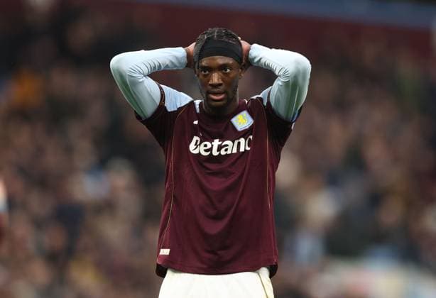 Tammy Abraham of Aston Villa Aston Villa v Brentford, Premier League, Football, Villa Park, Birmingham, UK - 01 Feb 2026Birmingham Villa Park United Kingdom EDITORIAL USE ONLY No use with unauthorised audio, video, data, fixture lists, club league logos or live services. Online in-match use limited to 120 images, no video emulation. No use in betting, games or single club league player publications. Copyright: xRyanxBrowne Shutterstockx 16496858dy