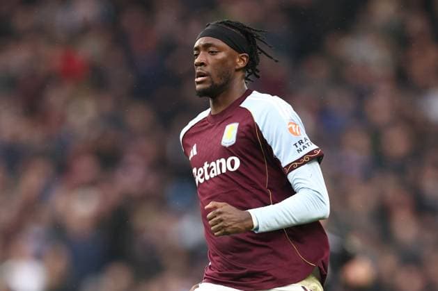 Tammy Abraham of Aston Villa Aston Villa v Brentford, Premier League, Football, Villa Park, Birmingham, UK - 01 Feb 2026Birmingham Villa Park United Kingdom EDITORIAL USE ONLY No use with unauthorised audio, video, data, fixture lists, club league logos or live services. Online in-match use limited to 120 images, no video emulation. No use in betting, games or single club league player publications. Copyright: xRyanxBrowne Shutterstockx 16496858ej