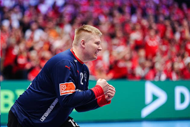 Jubel nach Parade Emil Nielsen (Daenemark, 12) DEN, Daenemark vs. Deutschland, Handball, EHF Europameisterschaft 2026, Finale, 01.02.2026 DEN, Daenemark vs. Deutschland, Handball, EHF Europameisterschaft 2026, Finale, 01.02.2026 Herning Copyright: xEibner-Pressefoto MarcelxvonxFehrnx EP_MFN