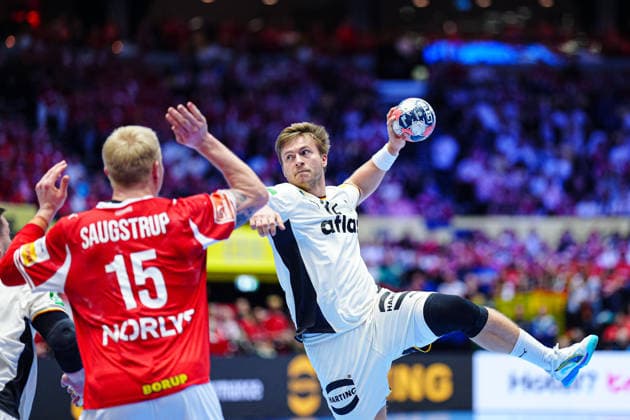 Wurf Tor Franz Semper (Deutschland, 32) DEN, Daenemark vs. Deutschland, Handball, EHF Europameisterschaft 2026, Finale, 01.02.2026 DEN, Daenemark vs. Deutschland, Handball, EHF Europameisterschaft 2026, Finale, 01.02.2026 Herning Copyright: xEibner-Pressefoto MarcelxvonxFehrnx EP_MFN