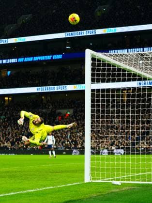 Manchester City goalkeeper Gianluigi Donnarumma denies Xavi Simons of Tottenham Hotspur at 2-2 Tottenham Hotspur v Manchester City, Premier League, Football, Tottenham Hotspur Stadium, London, UK - 01 Feb 2026London Tottenham Hotspur Stadium United Kingdom EDITORIAL USE ONLY No use with unauthorised audio, video, data, fixture lists, club league logos or live services. Online in-match use limited to 120 images, no video emulation. No use in betting, games or single club league player publications. Copyright: xJavierxGarcia Shutterstockx 16496864al