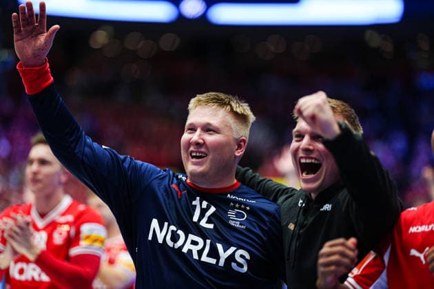 Daenemark jubelt Jubel nach Sieg Spielende DEN, Daenemark vs. Deutschland, Handball, EHF Europameisterschaft 2026, Finale, 01.02.2026 DEN, Daenemark vs. Deutschland, Handball, EHF Europameisterschaft 2026, Finale, 01.02.2026 Herning Copyright: xEibner-Pressefoto MarcelxvonxFehrnx EP_MFN