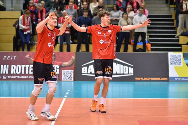 Freude, Jubel, Aurel Sprenger (TV Rottenburg, 17), Dominik Marjanovic (TV Rottenburg, 01) TV Rottenburg vs. VC Juniors Frankfurt, Volleyball, 2. Bundesliga Sued, 17. Spieltag, Spiel 5676, Saison 2025 2026, 01.02.2026, TV Rottenburg vs. VC Juniors Frankfurt, Volleyball, 2. Bundesliga Sued, 17. Spieltag, Spiel 5676, Saison 2025 2026, 01.02.2026 Rottenburg Copyright: xEibner-Pressefoto RalphxKunzex EP_RKE