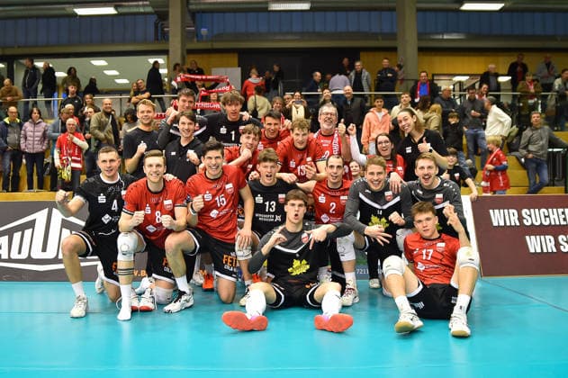 der TV Rottenburg feiert den zweiten Sieg an einem Wochenende TV Rottenburg vs. VC Juniors Frankfurt, Volleyball, 2. Bundesliga Sued, 17. Spieltag, Spiel 5676, Saison 2025 2026, 01.02.2026, TV Rottenburg vs. VC Juniors Frankfurt, Volleyball, 2. Bundesliga Sued, 17. Spieltag, Spiel 5676, Saison 2025 2026, 01.02.2026 Rottenburg Copyright: xEibner-Pressefoto RalphxKunzex EP_RKE