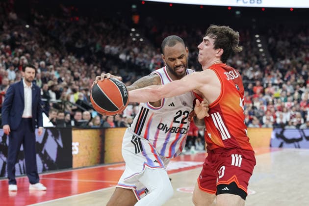 Amath MBaye (Paris Basketball, 22) mit Justinian Jessup (FC Bayern Basketball, 10), GER, FC Bayern Basketball vs. Paris Basketball, Basketball, Euroleague, 26. Spieltag, Saison 2025 2026, 03.02.2026, GER, FC Bayern Basketball vs. Paris Basketball, Basketball, Euroleague, 26. Spieltag, Saison 2025 2026, 03.02.2026 Muenchen Copyright: xEibner-Pressefoto JennixMaulx EP_JML