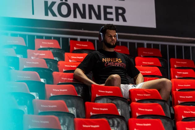 GER, BKT EuroCup, Saison 2025 2026, Niners Chemnitz - Dolomiti Energia Trento. 04.02.2026, Messe, Chemnitz, GER, BKT EuroCup, Saison 2025 2026, Niners Chemnitz - Dolomiti Energia Trento. Jordan Schakel (Niners Chemnitz, 8) Foto Alexander Trienitz Chemnitz Messe Sachsen Deutschland