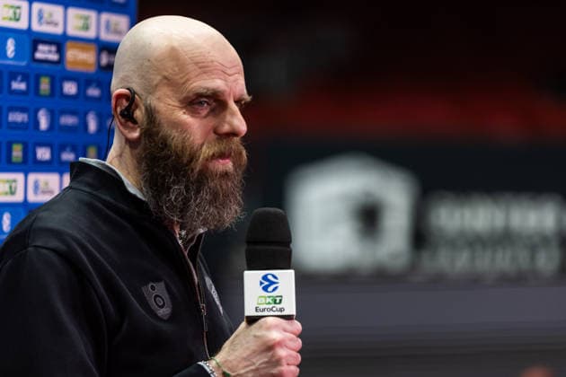 GER, BKT EuroCup, Saison 2025 2026, Niners Chemnitz - Dolomiti Energia Trento. 04.02.2026, Messe, Chemnitz, GER, BKT EuroCup, Saison 2025 2026, Niners Chemnitz - Dolomiti Energia Trento. Massimo Cancellieri (Head Coach), Tolomiti Energia Trento beim Interview Foto Alexander Trienitz Chemnitz Messe Sachsen Deutschland