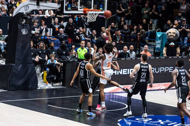 GER, BKT EuroCup, Saison 2025 2026, Niners Chemnitz - Dolomiti Energia Trento. 04.02.2026, Messe, Chemnitz, GER, BKT EuroCup, Saison 2025 2026, Niners Chemnitz - Dolomiti Energia Trento. Roman Bedime (Niners Chemnitz, 35) Foto Alexander Trienitz Chemnitz Messe Sachsen Deutschland