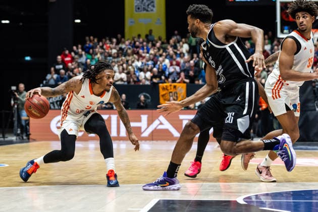GER, BKT EuroCup, Saison 2025 2026, Niners Chemnitz - Dolomiti Energia Trento. 04.02.2026, Messe, Chemnitz, GER, BKT EuroCup, Saison 2025 2026, Niners Chemnitz - Dolomiti Energia Trento. Nike Sibande (Niners Chemnitz, 2) Foto Alexander Trienitz Chemnitz Messe Sachsen Deutschland