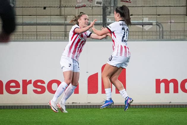 Fussball, Google Pixel Frauen-Bundesliga, 17 .Spieltag, 2025 2026, SC Freiburg vs. FC Bayern München, 06.02.2026, Dreisamstadion, Freiburg,: Lisa Kolb (SC Freiburg, Frauen 22) Tor, Torjubel, Freiburg Dreisamstadion Baden-Württemberg Deutschland Copyright: xFINLEYxMÖRCHx