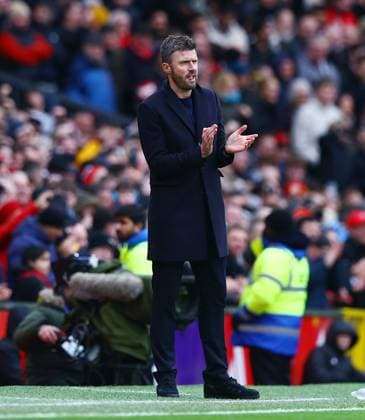 Manchester United, ManU caretaker manager Michael Carrick applauds Manchester United v Tottenham Hotspur, Premier League, Football, Old Trafford, Manchester, UK - 07 Feb 2026Manchester Old Trafford United Kingdom EDITORIAL USE ONLY No use with unauthorised audio, video, data, fixture lists, club league logos or live services. Online in-match use limited to 120 images, no video emulation. No use in betting, games or single club league player publications. Copyright: xMattxWest Shutterstockx 16524093af