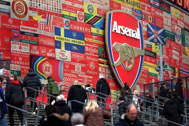 Fans make their way to the Emirates Stadium ahead of kick off Arsenal v Sunderland, Premier League, Football, Emirates Stadium, London, UK - 07 Feb 2026London Emirates Stadium United Kingdom EDITORIAL USE ONLY No use with unauthorised audio, video, data, fixture lists, club league logos or live services. Online in-match use limited to 120 images, no video emulation. No use in betting, games or single club league player publications. Copyright: xKieranxMcManus Shutterstockx 16524338g