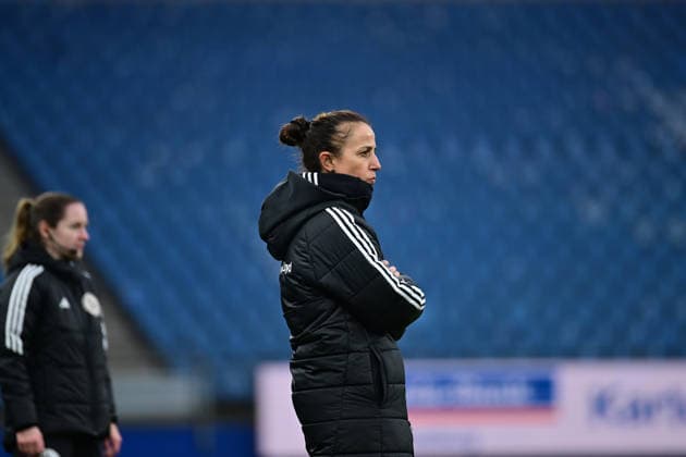 Fußball I Frauen I Saison 2025-2026 I Bundesliga I 17. Spieltag I Hamburger SV - RB Leipzig I 08.02.2026 Schaut enttäuscht, betrübt, deprimiert, frustriert, geknickt, gekränkt, niedergeschlagen, unzufrieden, ernüchtert, schlecht gelaunt: Liese Brancao (Hamburger SV) Hamburg Volkspark, Volksparkstadion, Stadion, Volkspark-Stadion Hamburg Deutschland Copyright: xLobeca FelixxSchlikisx