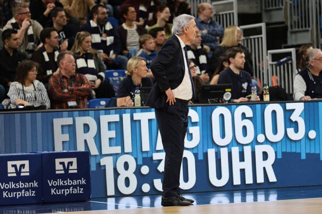 Svetislav Pesic (FC Bayern Muenchen, Head Coach) GER, BBL, MLP Academics Heidelberg vs. FC Bayern Muenchen, easycredit Basketball Bundesliga, 19.Spieltag, Saison, 2025 2026, 08.02.2026 GER, MLP Academics Heidelberg vs. FC Bayern Muenchen, Basketball, easycredit Basketball Bundesliga, 19.Spieltag, Saison, 2025 2026, 08.02.2026 Heidelberg Copyright: xEibner-Pressefoto JoergxHirschx EP_JHH