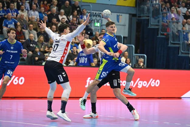 RECORD DATE NOT STATED Kay Smits (VfL Gummersbach 31) gegen g42 und 17 Marko Grgic (SG Flensburg-Handewitt 17) VfL Gummersbach vs SG Flensburg-Handewitt. , Handball, Daikin 1. Bundesliga, 20. Spieltag, Spielzeit 2025-2026, Schwalbe Arena Gummersbach, 10.02.2026 VfL Gummersbach vs SG Flensburg-Handewitt. , Handball, Daikin 1. Bundesliga, 20. Spieltag, Spielzeit 2025-2026, Schwalbe Arena Gummersbach, 10.02.2026 Gummersbach Copyright: xEibner-Pressefoto JuergenxAugstx EP_JAT