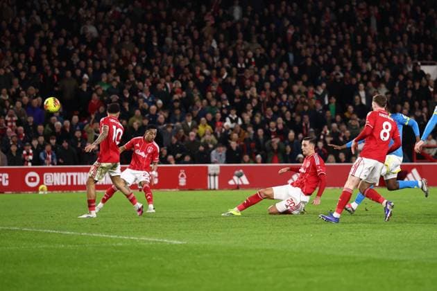 Lorenzo Lucca of Nottingham Forest shoots. Nottingham Forest v Wolverhampton Wanderers, Premier League, Football, City Ground, Nottingham, UK - 11 Feb 2026Nottingham City Ground United Kingdom EDITORIAL USE ONLY No use with unauthorised audio, video, data, fixture lists, club league logos or live services. Online in-match use limited to 120 images, no video emulation. No use in betting, games or single club league player publications. Copyright: xRyanxBrowne Shutterstockx 16540355am
