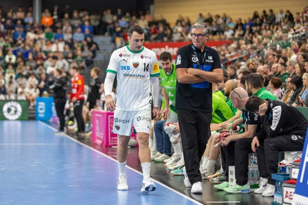 Runar Sigtryggsson (HSG Wetzlar, Trainer) mit Aitor Arino (Fuechse Berlin, 14) GER, HSG Wetzlar vs Fuechse Berlin, Handball, 1. Bundesliga Herren, 20. Spieltag, Spielzeit 2025 2026, 11.02.2026 GER, HSG Wetzlar vs Fuechse Berlin, Handball, 1. Bundesliga Herren, 20. Spieltag, Spielzeit 2025 2026, 11.02.2026 Wetzlar Copyright: xEibner-Pressefoto GerhardxWingenx EP_GWR