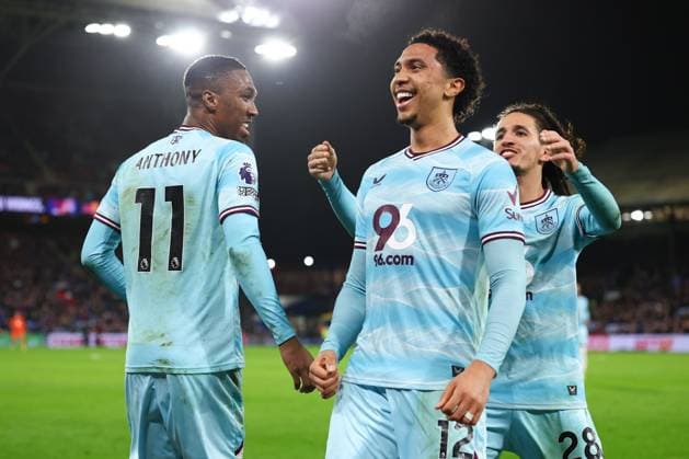 Jaidon Anthony of Burnley Bashir Humphreys of Burnley and Hannibal Mejbri of Burnley celebrate after Jefferson Lerma of Crystal Palace scored an own goal (2-3) Crystal Palace v Burnley, Premier League, Football, Selhurst Park, London, UK - 11 Feb 2026London Selhurst Park United Kingdom EDITORIAL USE ONLY No use with unauthorised audio, video, data, fixture lists, club league logos or live services. Online in-match use limited to 120 images, no video emulation. No use in betting, games or single club league player publications. Copyright: xSimonxDael Shutterstockx 16540342l