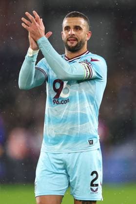 Kyle Walker of Burnley applauds fans at full time Crystal Palace v Burnley, Premier League, Football, Selhurst Park, London, UK - 11 Feb 2026London Selhurst Park United Kingdom EDITORIAL USE ONLY No use with unauthorised audio, video, data, fixture lists, club league logos or live services. Online in-match use limited to 120 images, no video emulation. No use in betting, games or single club league player publications. Copyright: xSimonxDael Shutterstockx 16540342am
