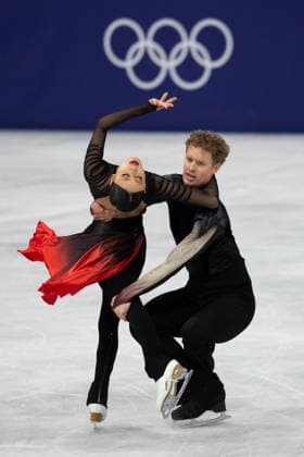 February 11, 2026, Milano, Lombardy, Italy: Madison Chock and Evan Bates of the United States perform in Figure skating, Eiskunstlauf Ice dancing, Eistanzen Free program and win the silver medal during the 2026 Winter Olympics at the Milano Ice Skating Arena on Wednesday in Milano. Milano Italy - ZUMAj89_ 20260211_oly_j89_033 Copyright: xPaulxKitagakixJr.x