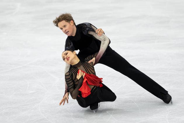 February 11, 2026, Milano, Lombardy, Italy: Madison Chock and Evan Bates of the United States perform in Figure skating, Eiskunstlauf Ice dancing, Eistanzen Free program and win the silver medal during the 2026 Winter Olympics at the Milano Ice Skating Arena on Wednesday in Milano. Milano Italy - ZUMAj89_ 20260211_oly_j89_038 Copyright: xPaulxKitagakixJr.x
