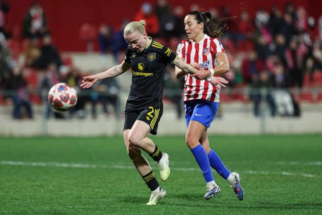 February 12, 2026, Alcala De Henares, Madrid, SPAIN: Anna Sandberg of Manchester United, ManU and Amaiur Sarriegi of Atletico de Madrid in action during the UEFA Women s Champions League KO play-offs 1st leg match between Atletico de Madrid and Manchester United at Centro Deportivo Alcala de Henares, on February 12, 2026, in Alcala de Henares, Madrid, Spain. Alcala De Henares SPAIN - ZUMAa181 20260212_zaa_a181_254 Copyright: xIrinaxR.xHipolitox