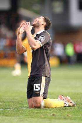 Kyran Lofthouse of Burton Albion reacts. Burton Albion v West Ham United, Emirates FA Cup, Fourth Round, Football, Pirelli Stadium, Burton upon Trent, UK - 14 Feb 2026Burton upon Trent Pirelli Stadium United Kingdom EDITORIAL USE ONLY No use with unauthorised audio, video, data, fixture lists, club league logos or live services. Online in-match use limited to 120 images, no video emulation. No use in betting, games or single club league player publications. Copyright: xRyanxBrowne Shutterstockx 16608141bf