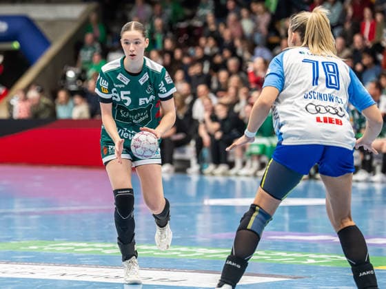 Lara Daeuble (Frisch Auf Frauen, 95) am Ball, Frisch Auf Goeppingen vs. Union Neckarsulm, Handball, 1. Bundesliga, Spielzeit 2025 2026, 14.02.2026 Frisch Auf Goeppingen vs. Sport-Union Neckarsulm, Handball, 1. Bundesliga, Spielzeit 2025 2026, 14.02.2026 Goeppingen Copyright: xMichaelxSchmidt Eibner-Pressefotx EP_MST