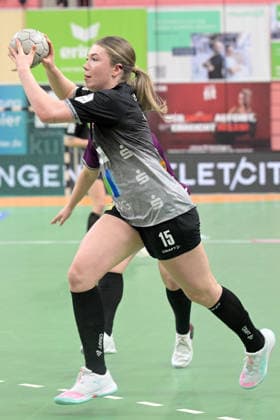 Fabienne Buech (SV Union Halle-Neustadt, 15) TusSies Metzingen vs. SV Union Halle-Neustadt, Handball, Alsco HBF, 17.Ligaspieltag, Saison 2025 2026, 15.02.2026 TusSies Metzingen vs. SV Union Halle-Neustadt, Handball, Alsco HBF, 17.Ligaspieltag, Saison 2025 2026, 15.02.2026 Tuebingen Copyright: xEibner-Pressefoto TobiasxBaurx EP_TBR